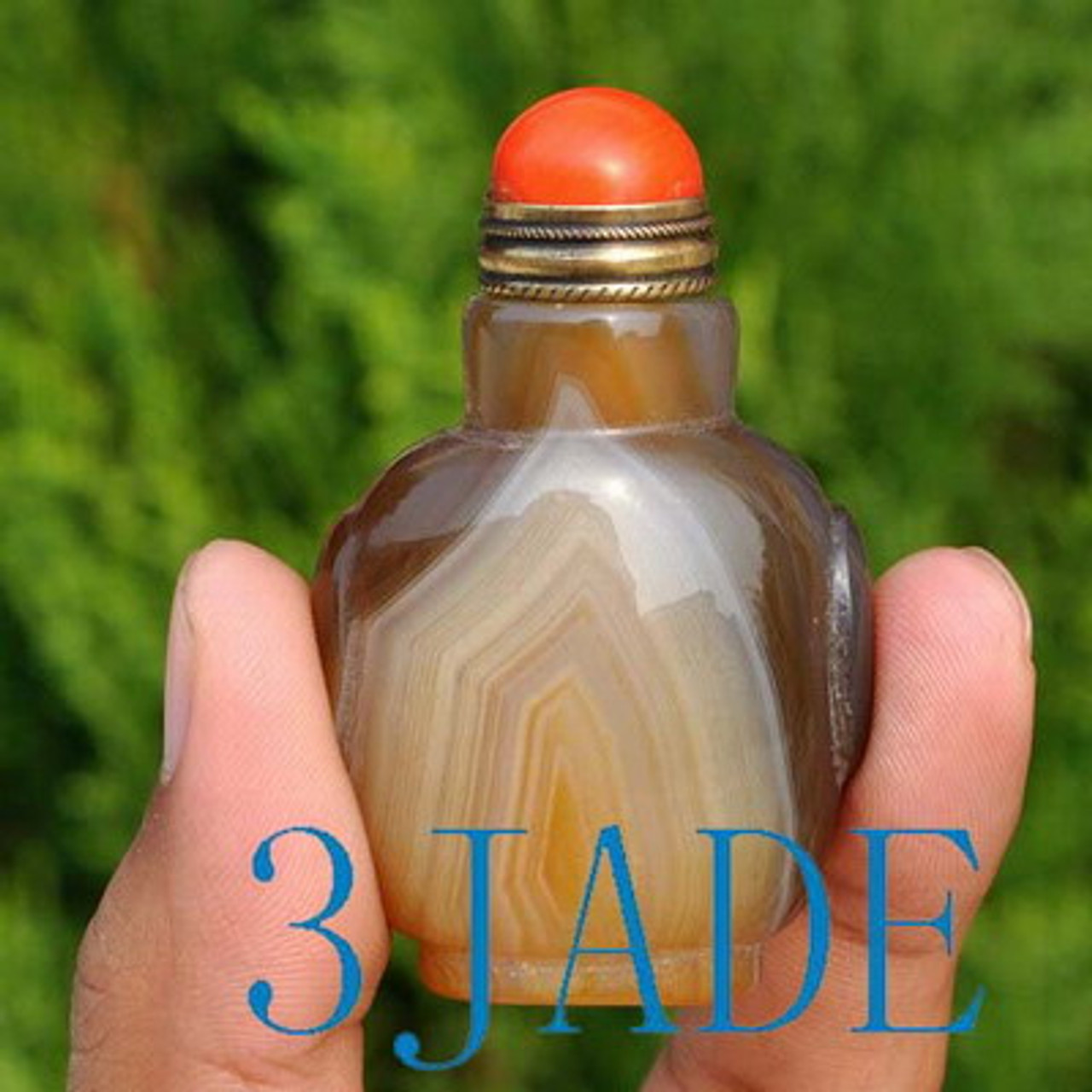 Hand Carved Natural Chalcedony / Agate Snuff Bottle -N009115