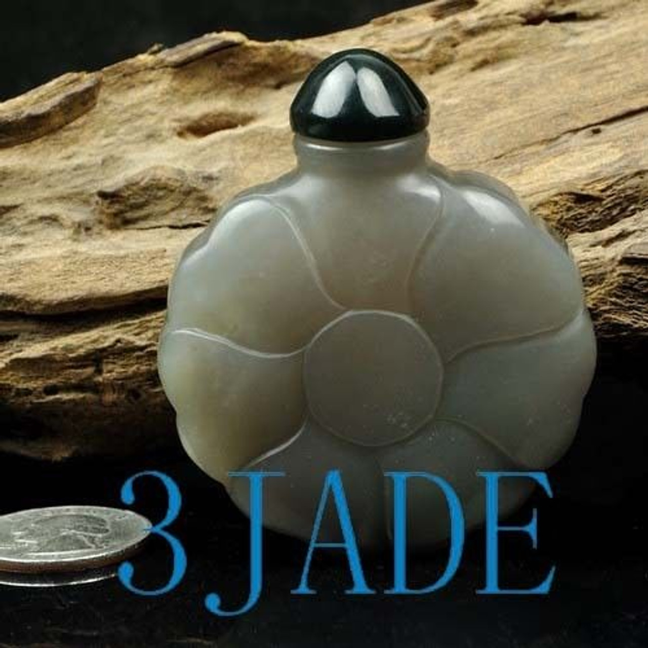 Hand Carved Natural Hetian Nephrite Jade Carving: Snuff Bottle -N009134