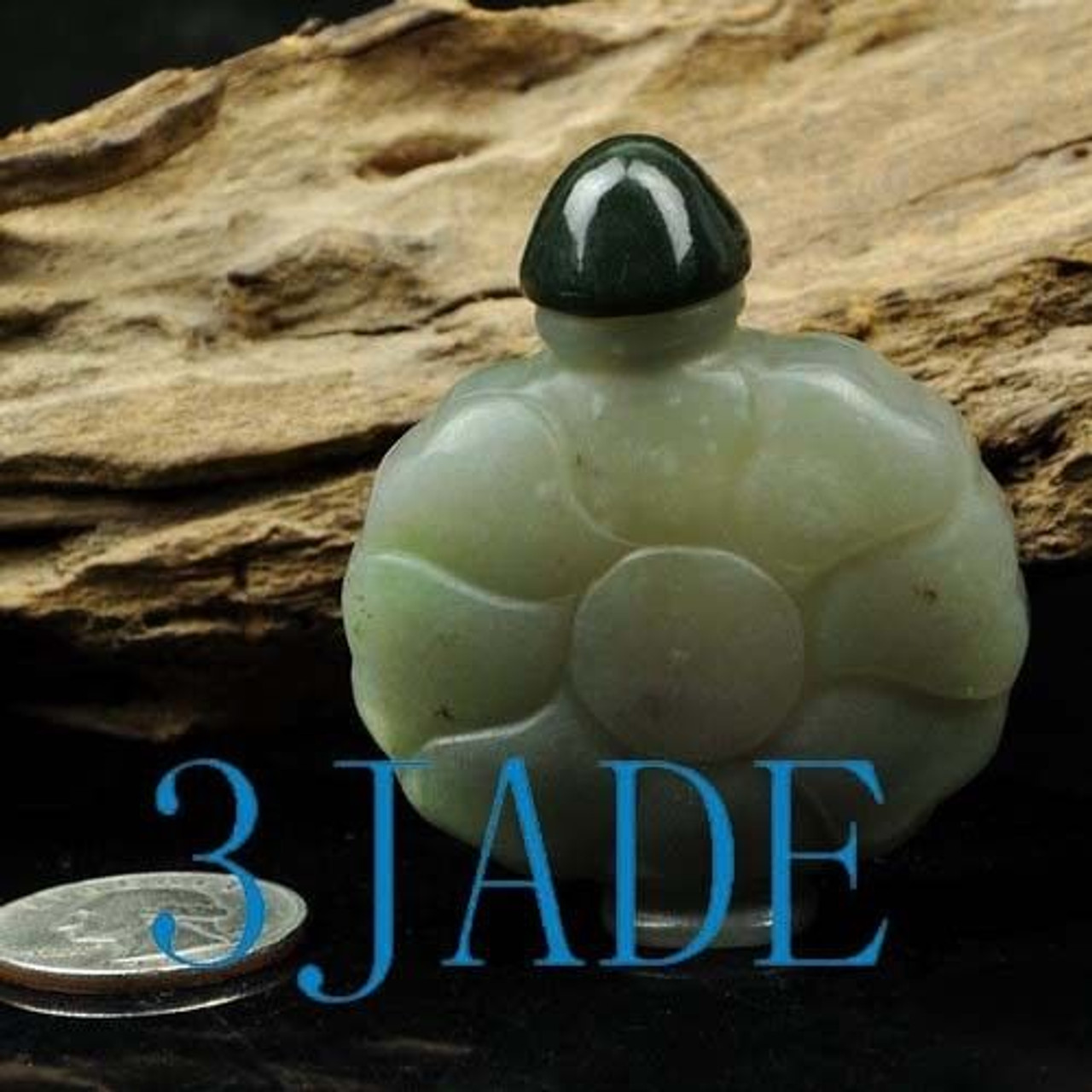 jade snuff bottle