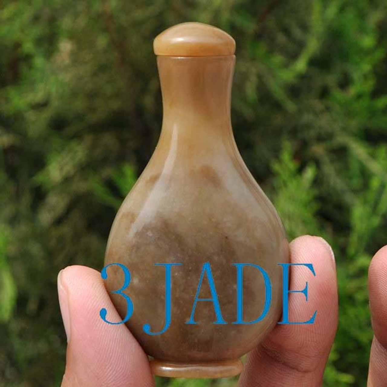 Hetian jade snuff bottle