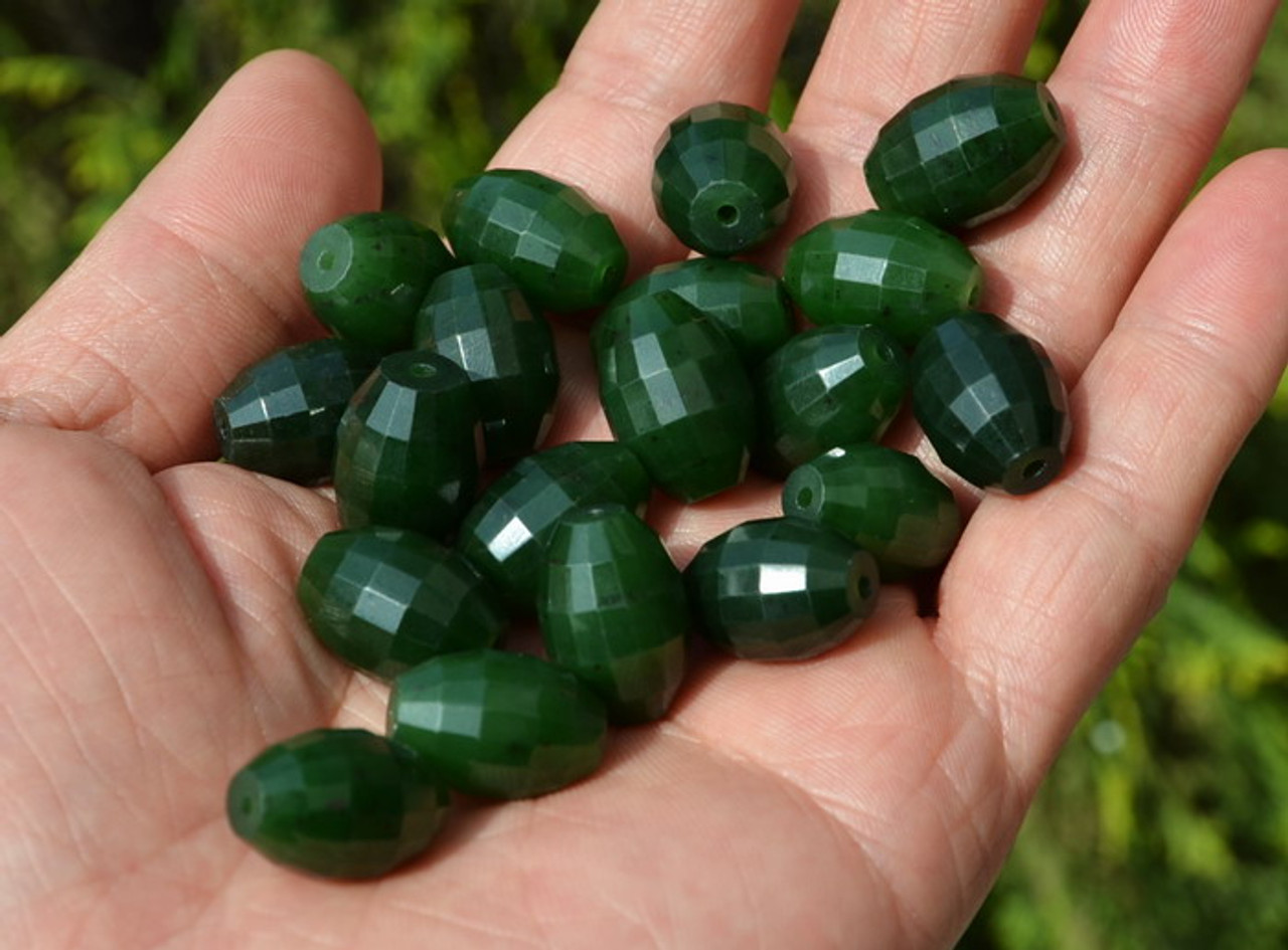 natural green jade beads in bulk