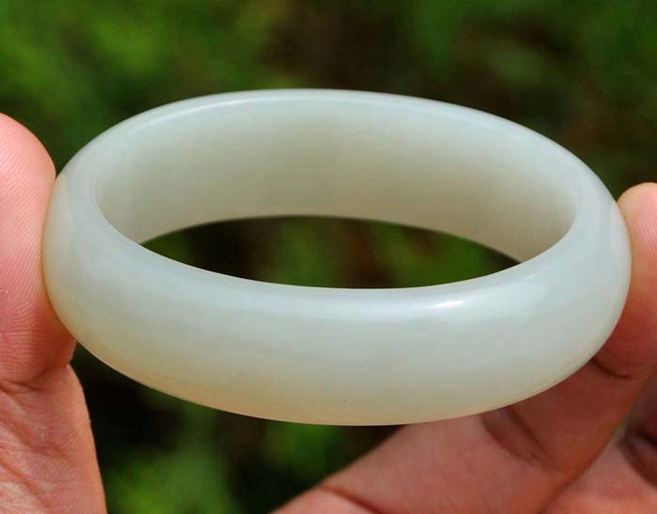 oval jade bangle