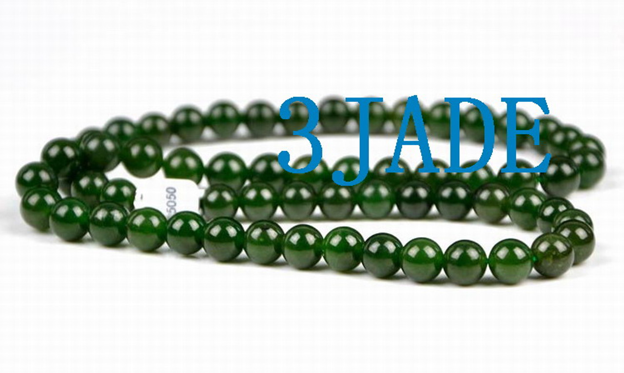 Green jade necklace