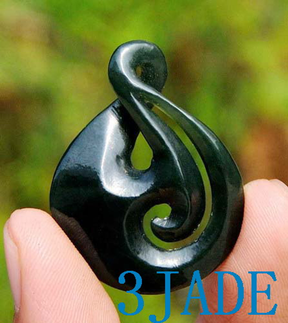 Jade Twist Manaia Pendant