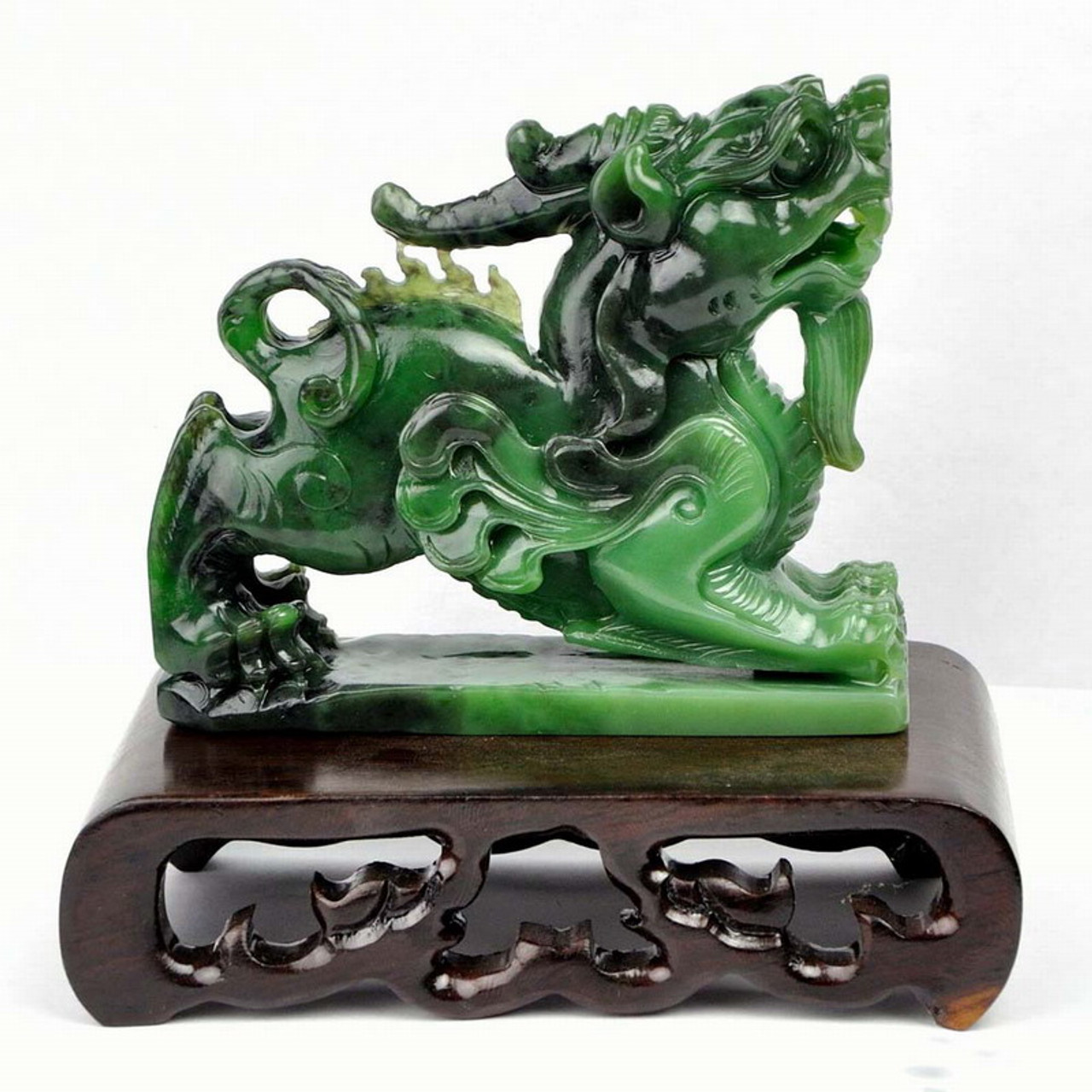 green jade Pixiu statue