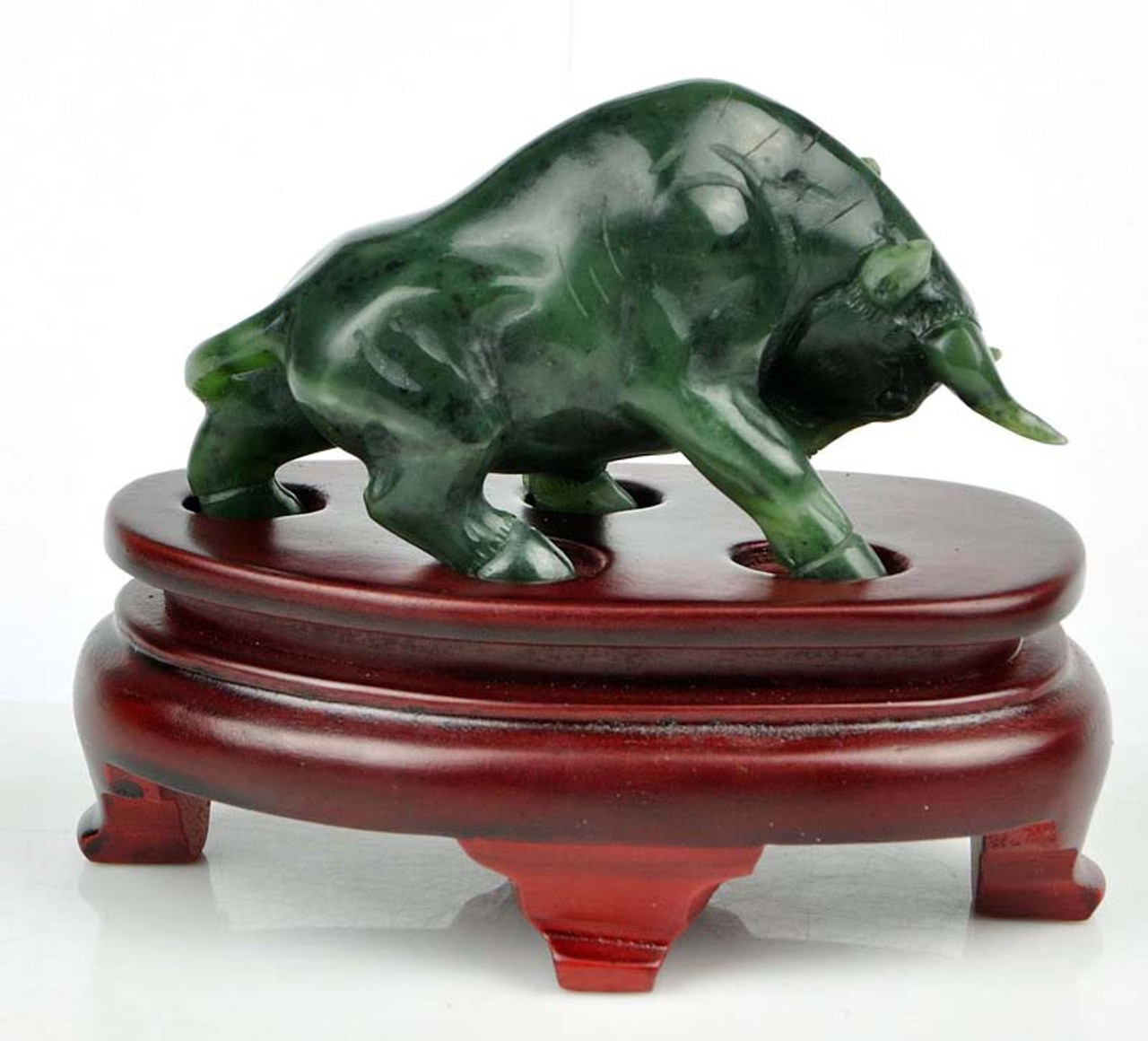 jade fighting bull statue