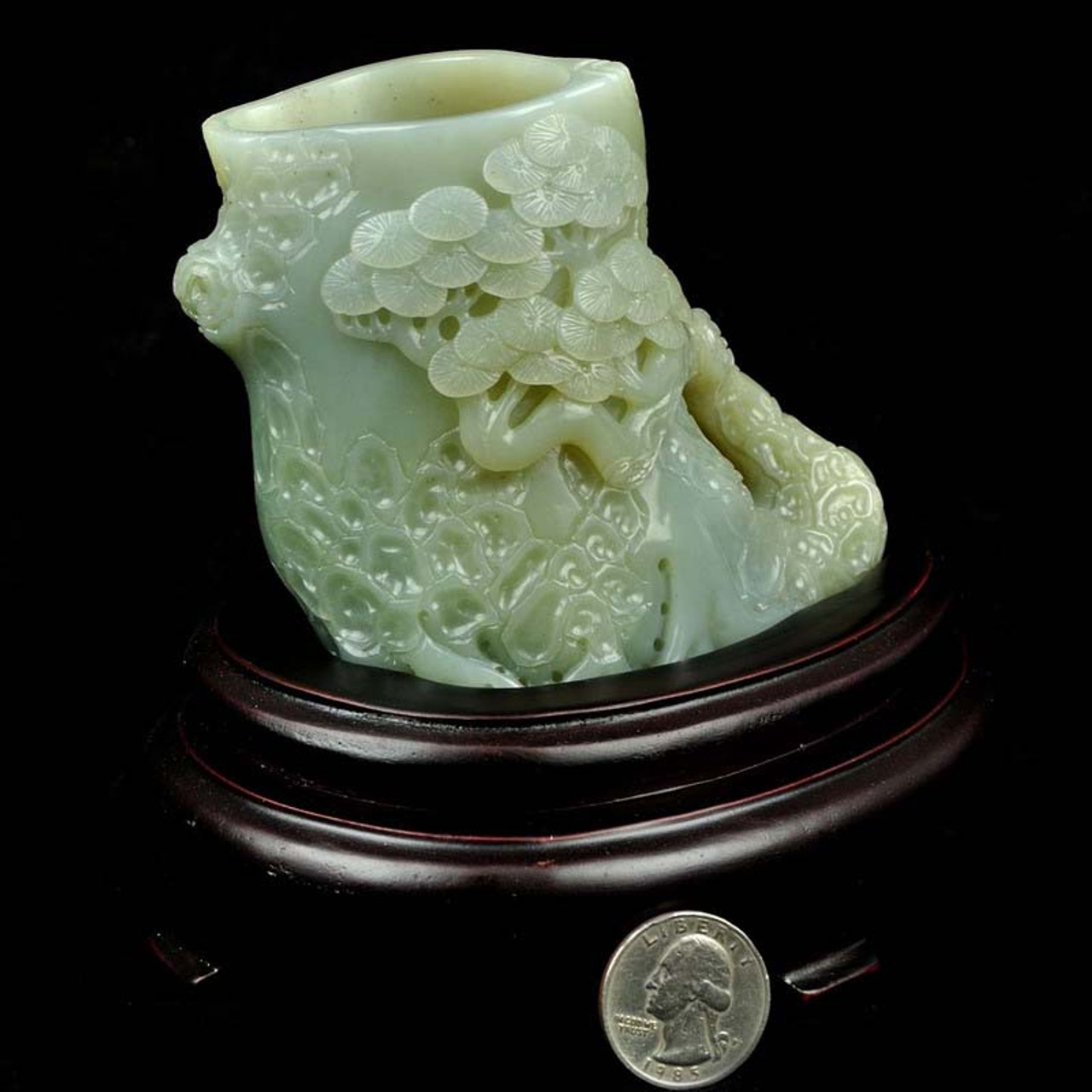Nephrite jade carving