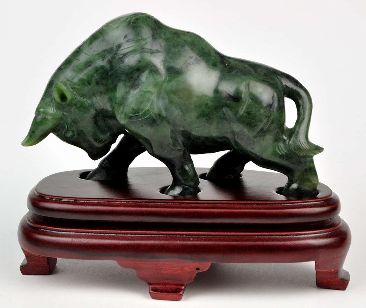 Jade Fighting Bull