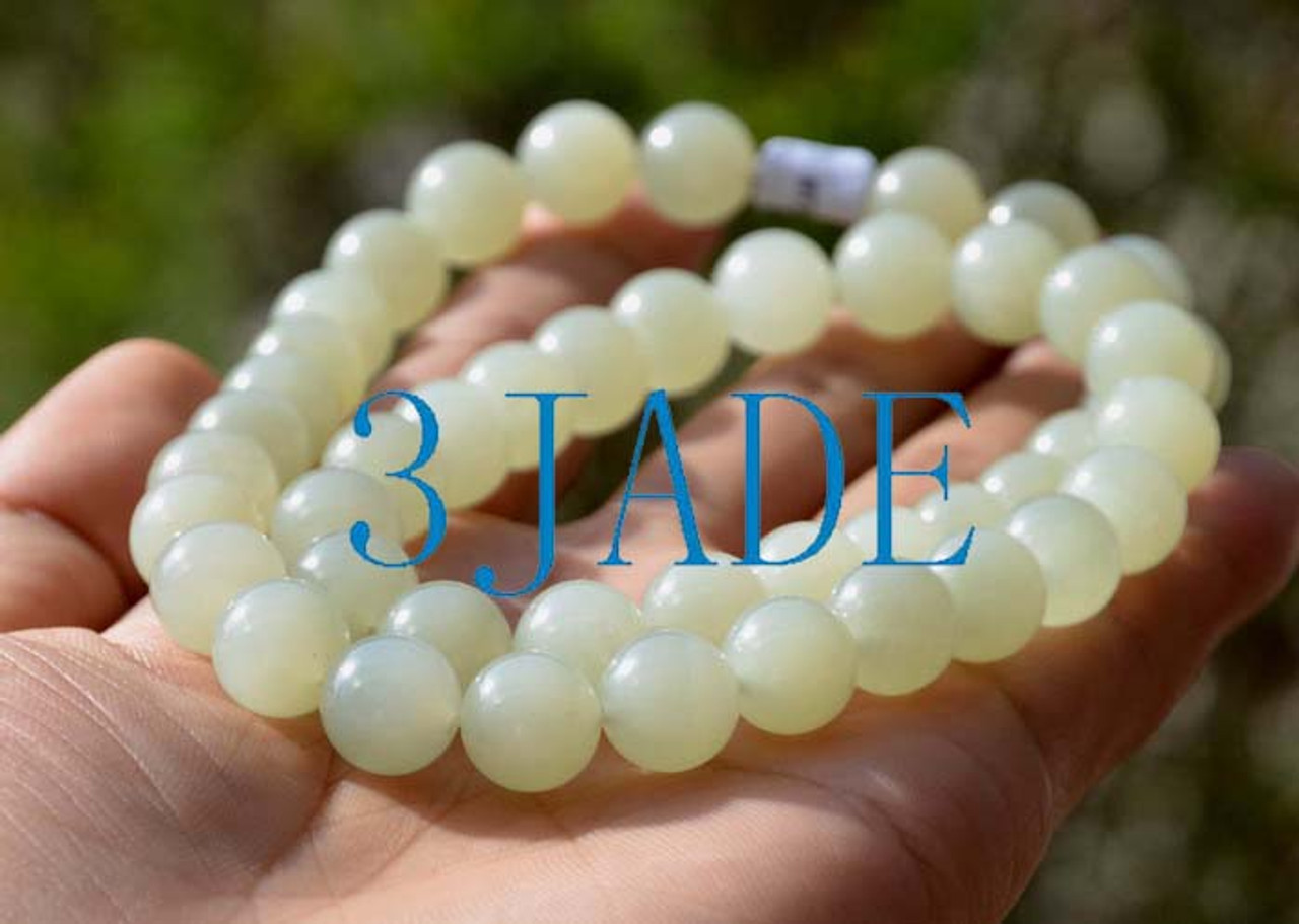 Hetian nephrite jade necklace