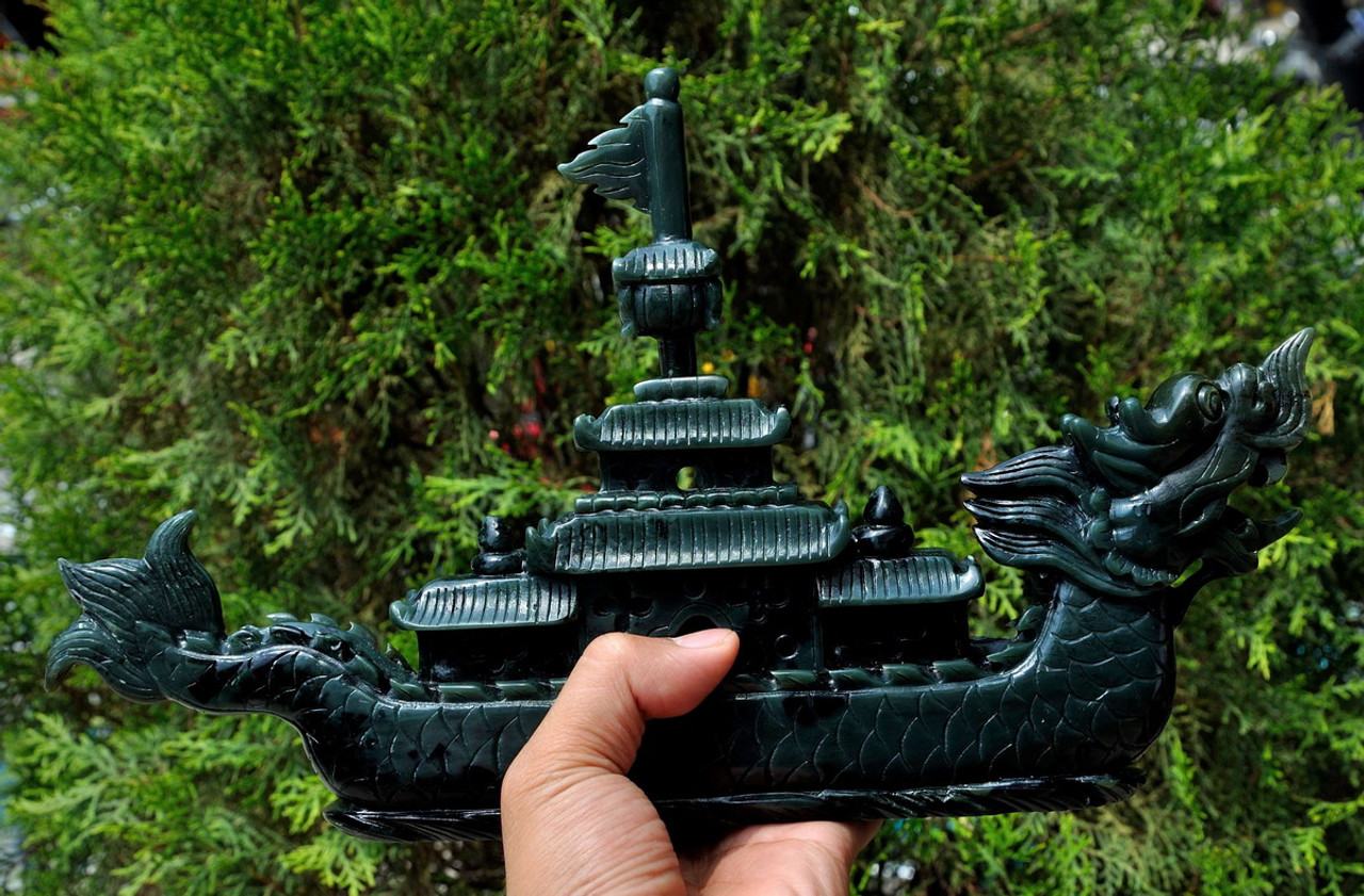dragon boat figurine