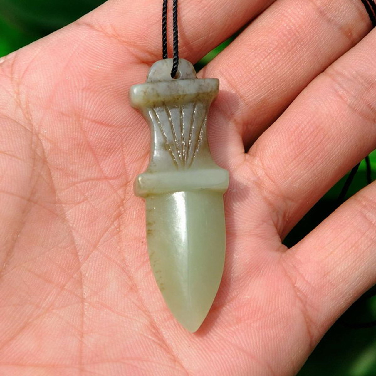 nephrite jade spear pendant