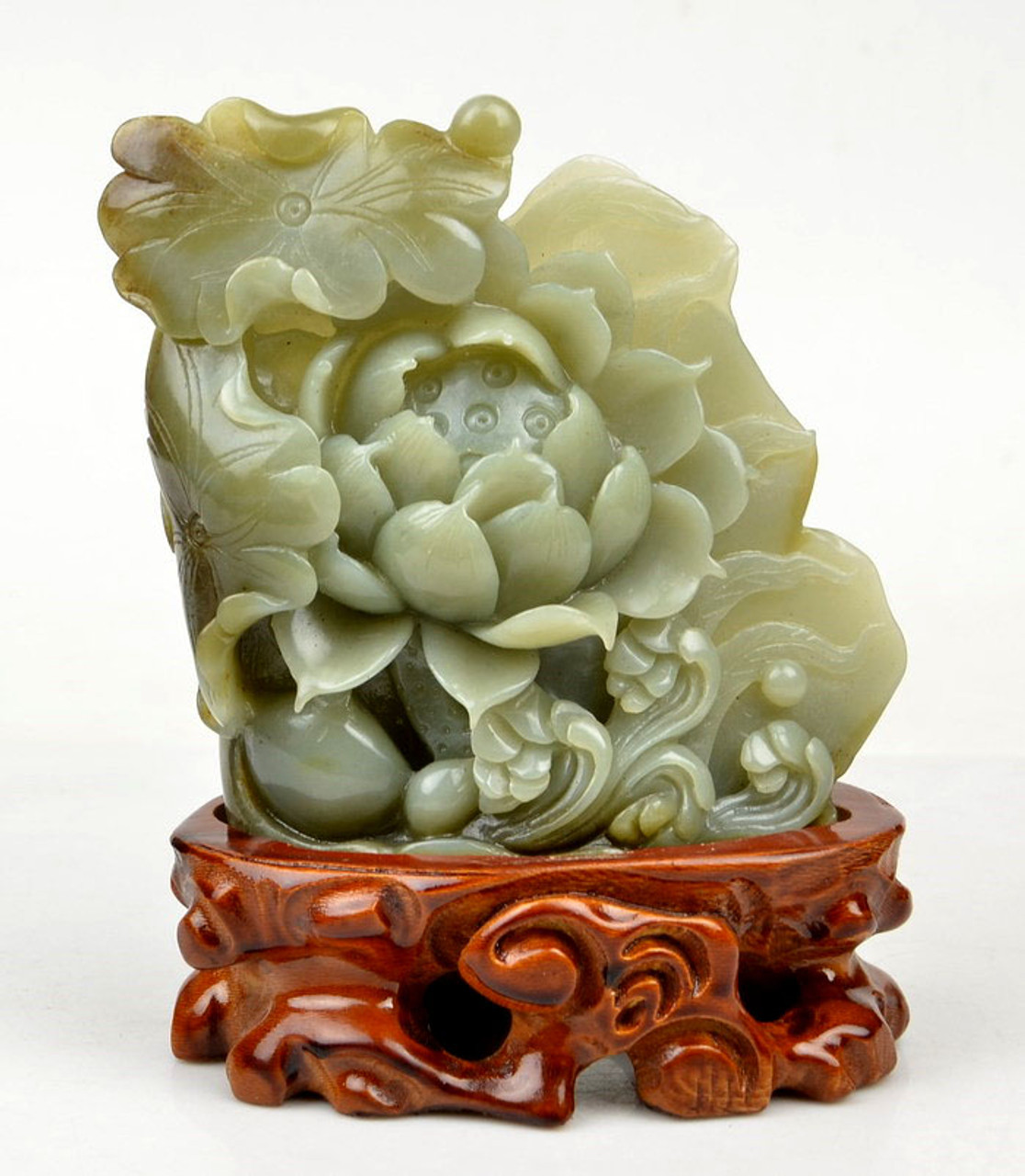 jade lotus flower statue