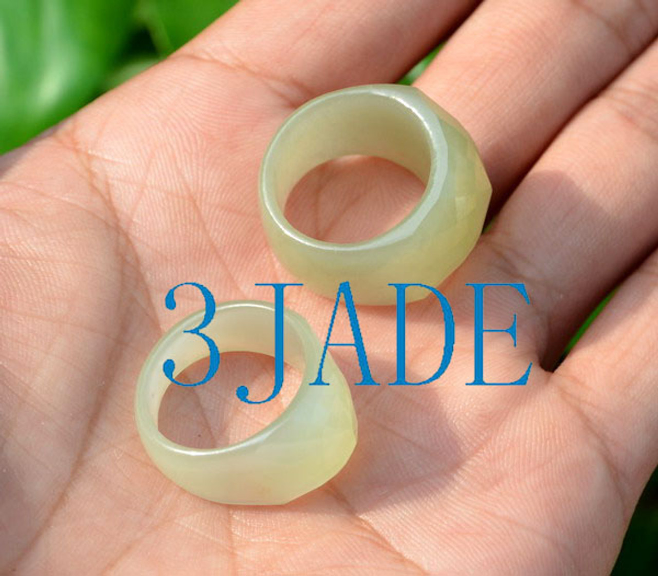 Myanmar Type A Jade Thumb Ring 缅甸A货翡翠扳指, Men's Fashion, Watches &  Accessories, Jewelry on Carousell