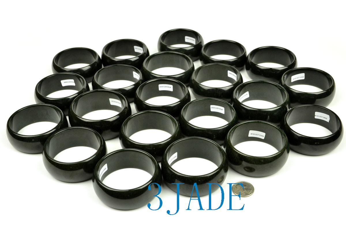 black  jade bangle