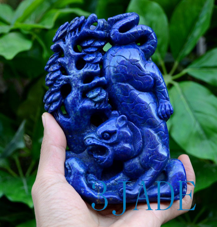 Natural Lapis Lazuli Downhill Tiger Statue Hand Carved Gemstone