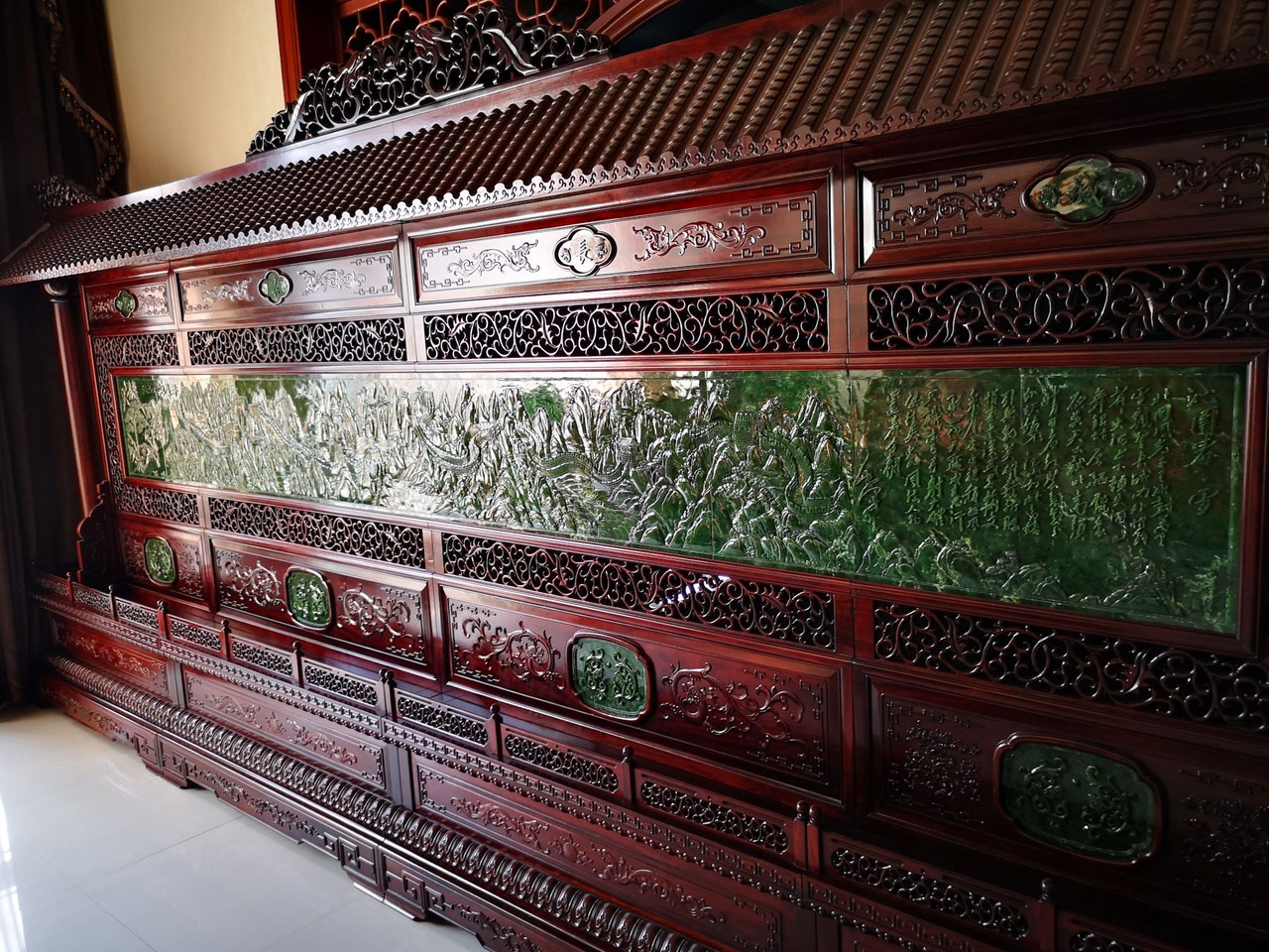 5.76m*2.50m Spinach Jade Rosewood Chinese Screen The Great Wall