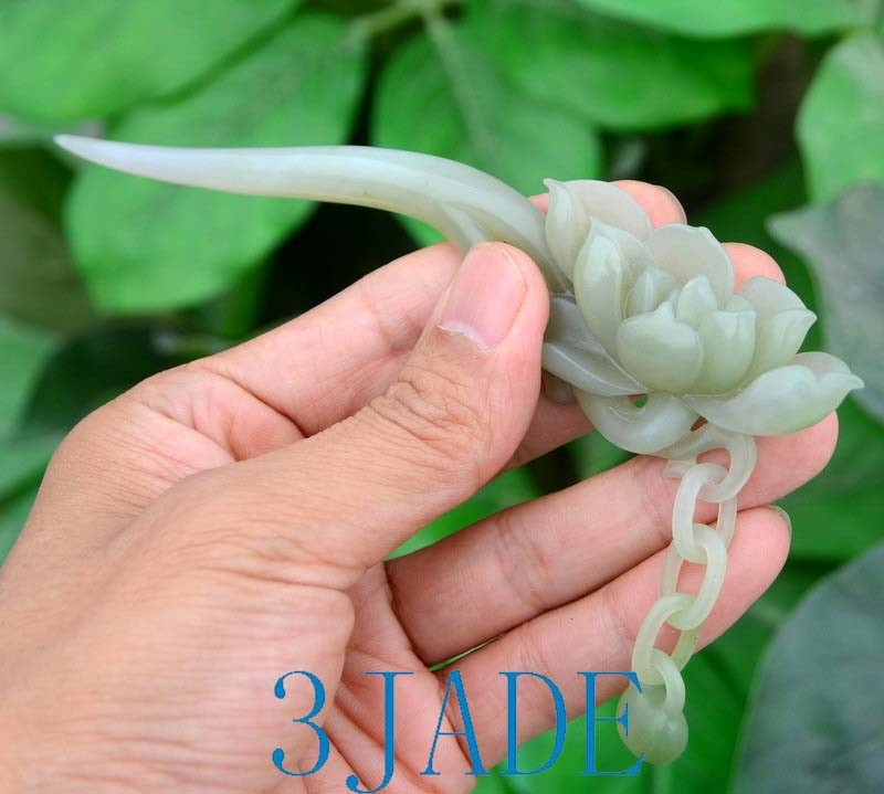 Hand-Carved Nephrite Jade Hairpin – Exquisite Floral & Phoenix