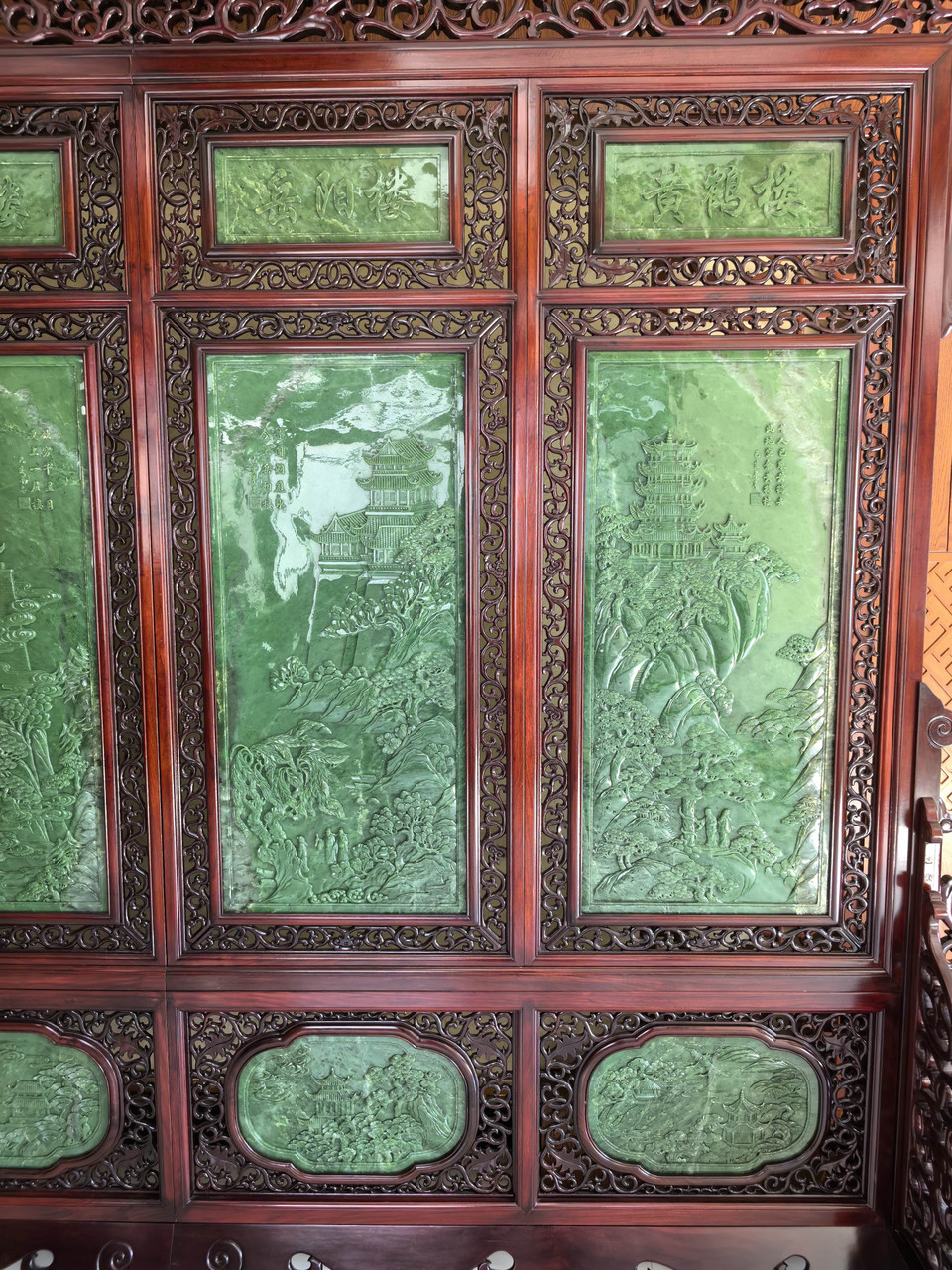 Elegant Green Nephrite Jade Chinese Screen Depicting the Four