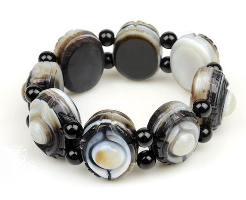 Heaven Eye Dzi Bracelet - Hand-Carved Striped Agate Beads, Elastic