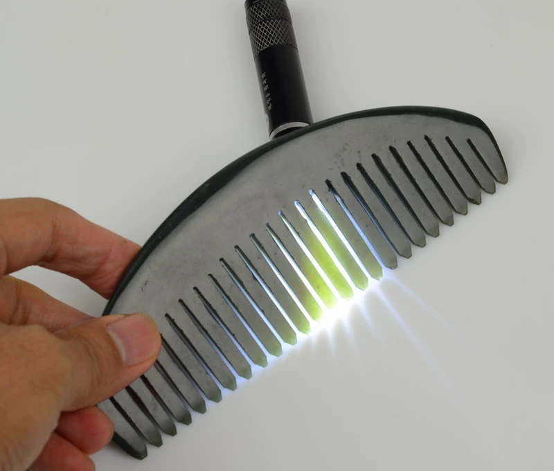 jade comb material translucency flashlight photo Z012360B
