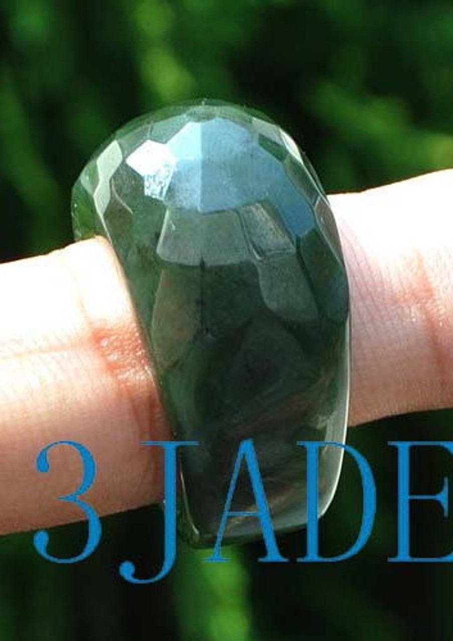 Green jade ring