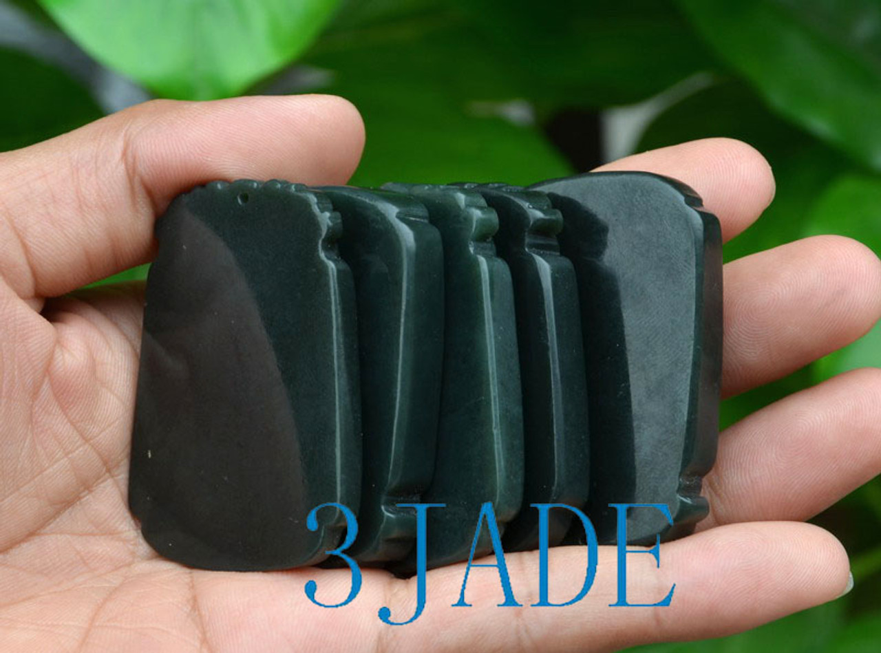 Natural Nephrite Jade Carving: Playing Dragon Pendant