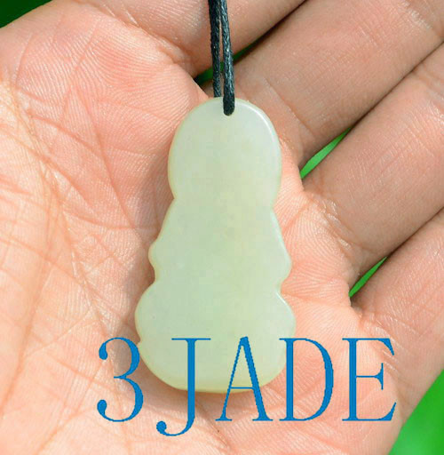 Natural Hetian Nephrite Jade Kwan Yin / Guanyin Amulet / Pendant -G020260