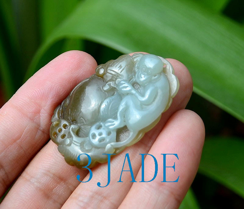 Hand-Carved Natural Nephrite Jade Monkey Peach Pendant Necklace w