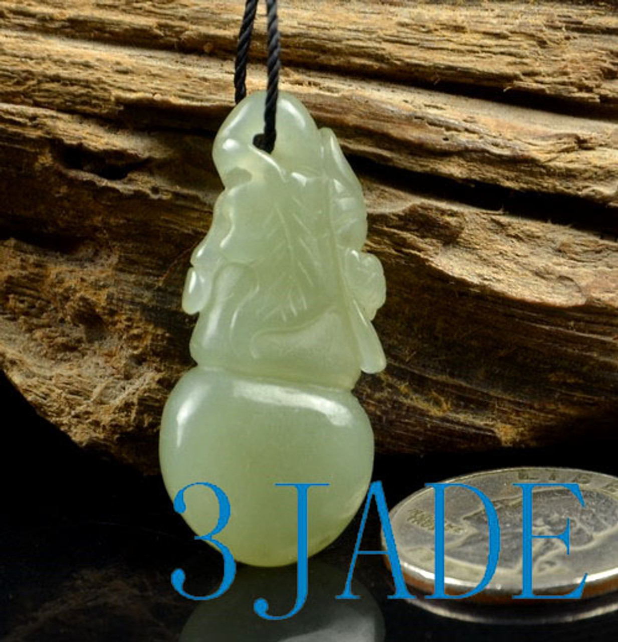 jade gourd necklace