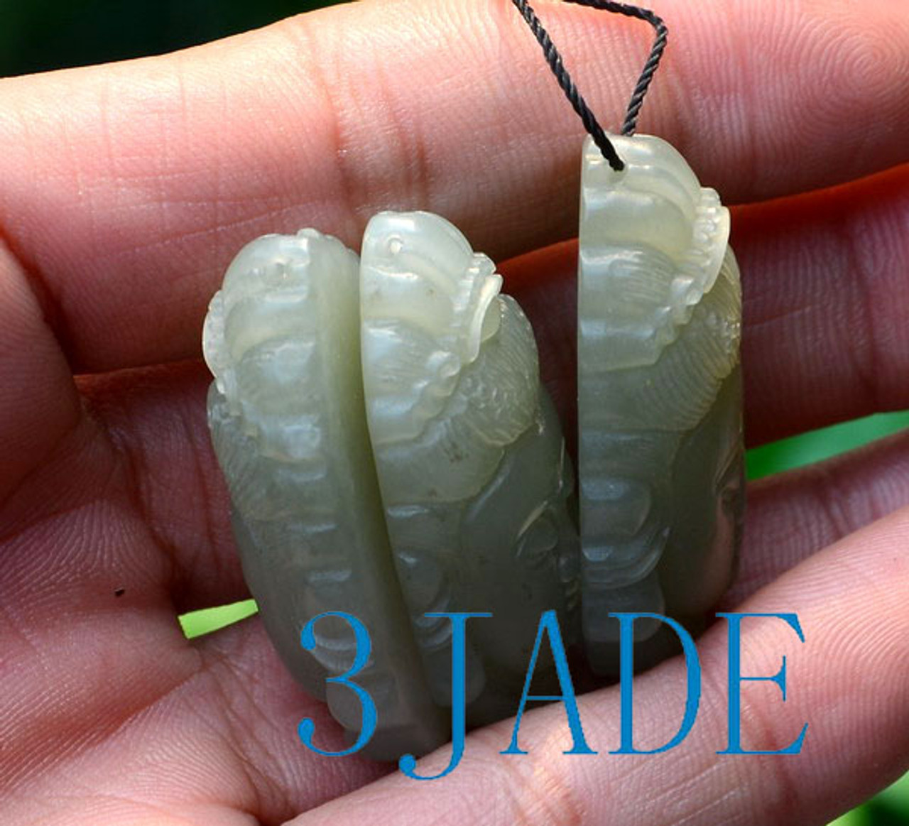 Natural Hetian Nephrite Jade Kwan Yin / Guanyin Amulet / Pendant G025191