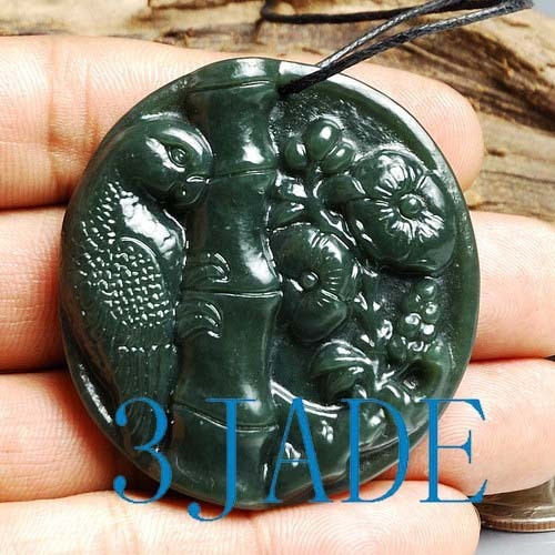 Natural Hetian Nephrite Jade Carving: Parrot Amulet Pendant