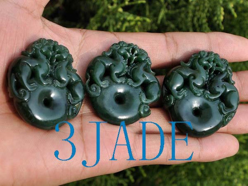 Jade Chinese Foo Dog pendant