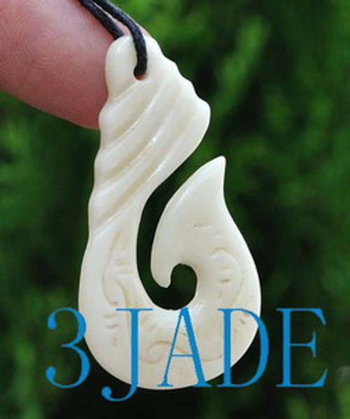 Hand Carved Bone Fish Hook Hei Matau Amulet Pendant NZ Maori Style Carving  Art - 3JADE wholesale of jade carvings, jewelry, collectables, prayer beads