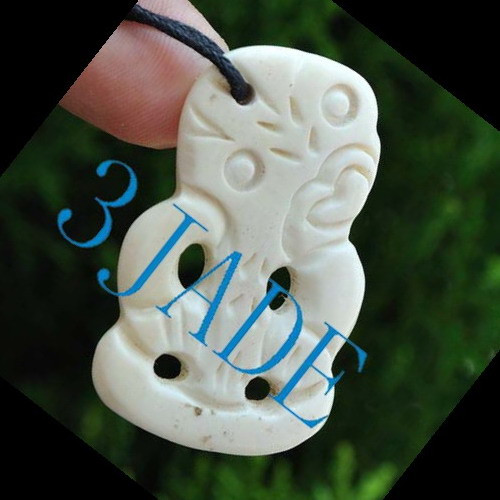 Hand Carved Bone Tiki Amulet Pendant NZ Maori Style Carving Art -G029129