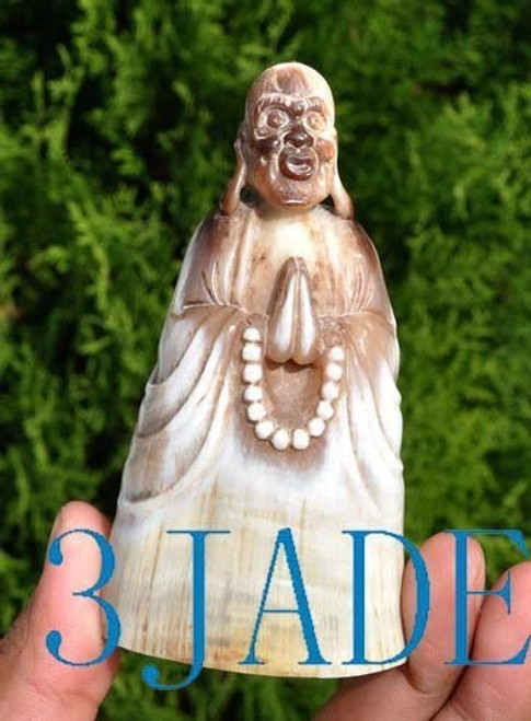 Natural Horn Carving