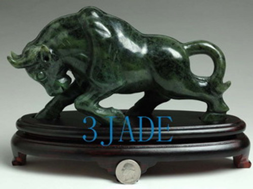 9" Natural Green Nephrite Jade Fighting Bull Statue / Carving / Sculpture