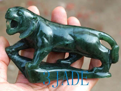 Nephrite jade carving