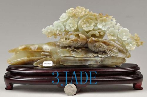 Chinese traditional jade bird flower statue