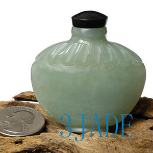 Hand Carved Natural Hetian Celadon Nephrite Jade Snuff Bottle w/ certificate