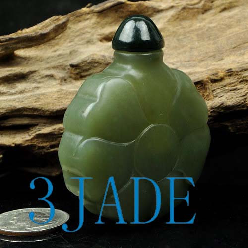 Hand Carved Natural Hetian Nephrite Jade Snuff Bottle Carving