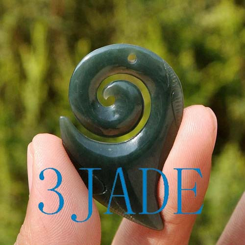 Maori jade pendant