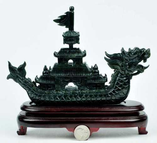 dragon boat statue