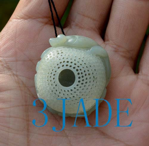 Nephrite jade fish basket