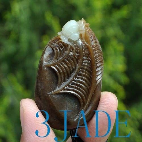 Hand Carved Natural Hetian Nephrite Jade Spider Pendant,  w/ certificate