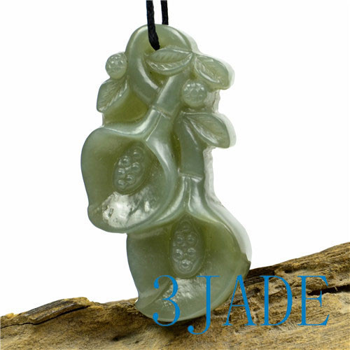 jade flower pendant