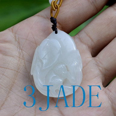 Natural Hetian White Nephrite Jade Monkey Peach Pendant Necklace w