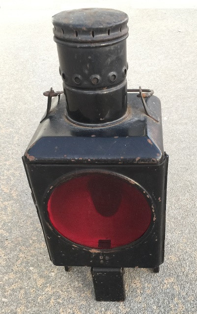 LGB 45 year old 5 piece Train + real German Kero Signal Light