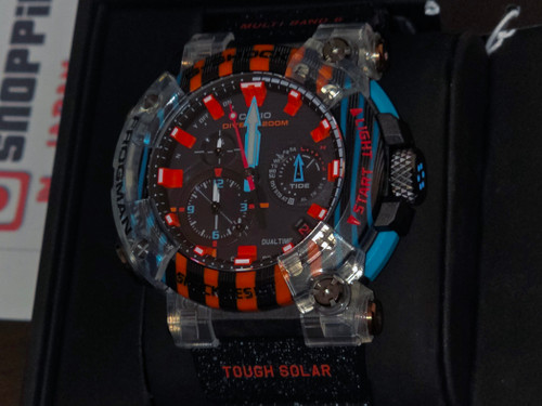 Casio Frogman GWF-1000RD-4JF Men in Burning Red - Shopping In