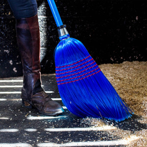 Red Gorilla Large Deluxe Broom Blue Red Gorilla Large Deluxe Broom Blue