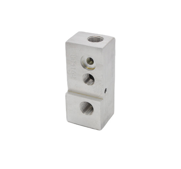 Generac Manifld Blk,Coolant Temp&Level 0D4162